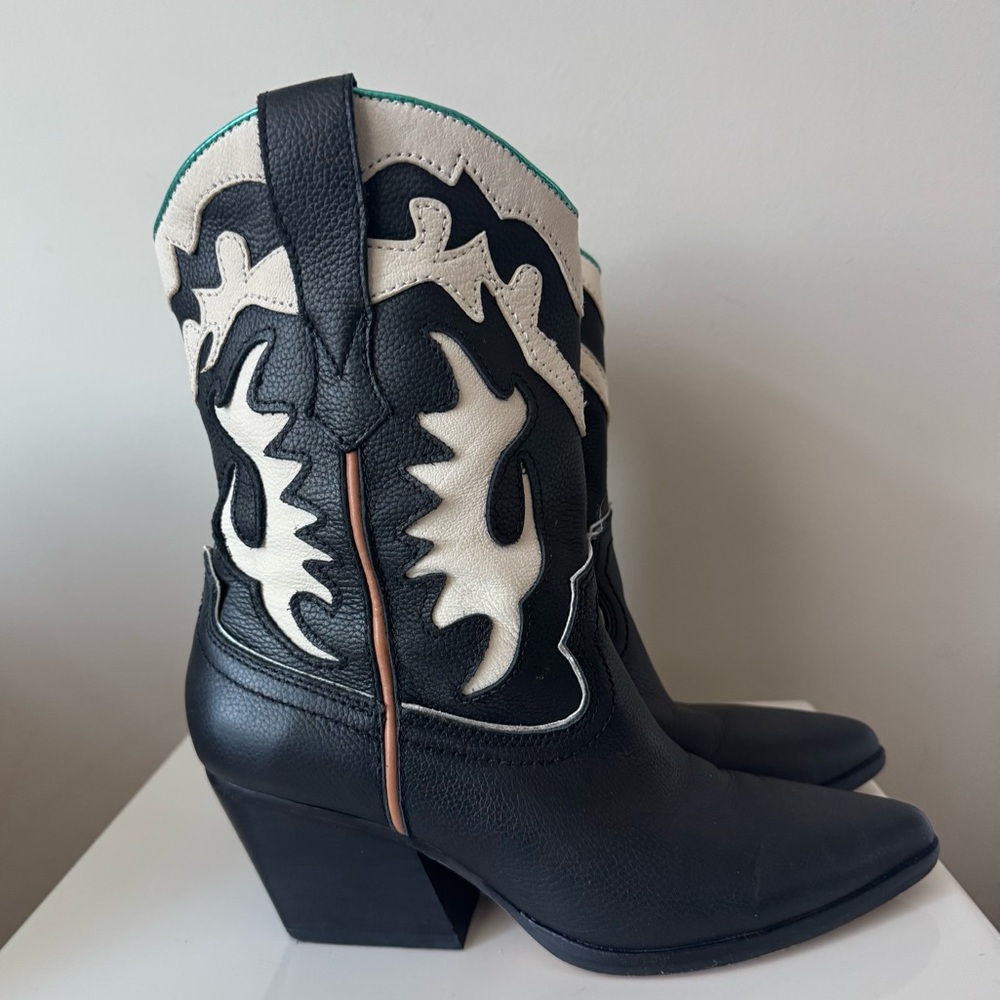 Dolce Vita Landen Boots in Black 7.5 - Picture 7 of 13